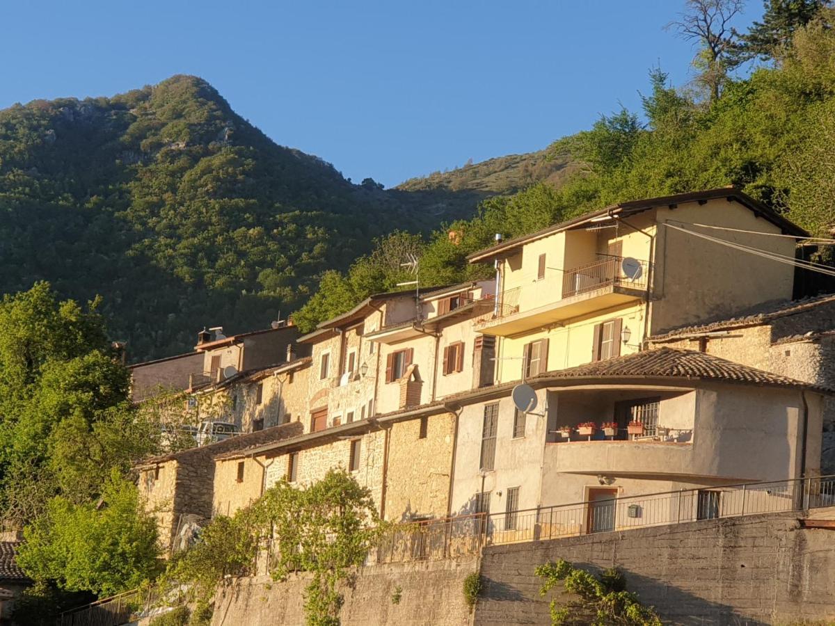 La Casa Sul Fiordo Lago Del Turano Paganico Sabino Luaran gambar