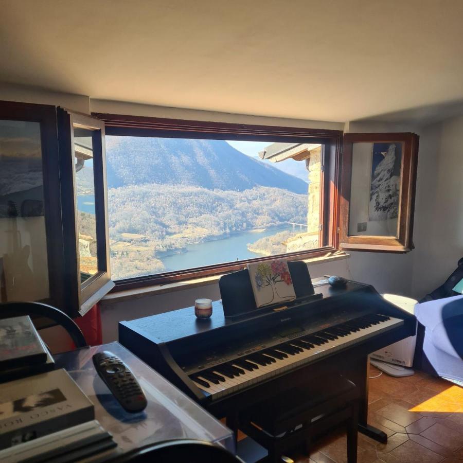 La Casa Sul Fiordo Lago Del Turano Paganico Sabino Luaran gambar